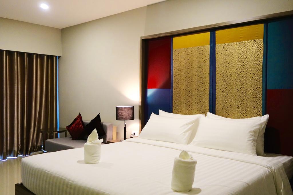 V Hotel Ubon Ratchathani Exteriör bild
